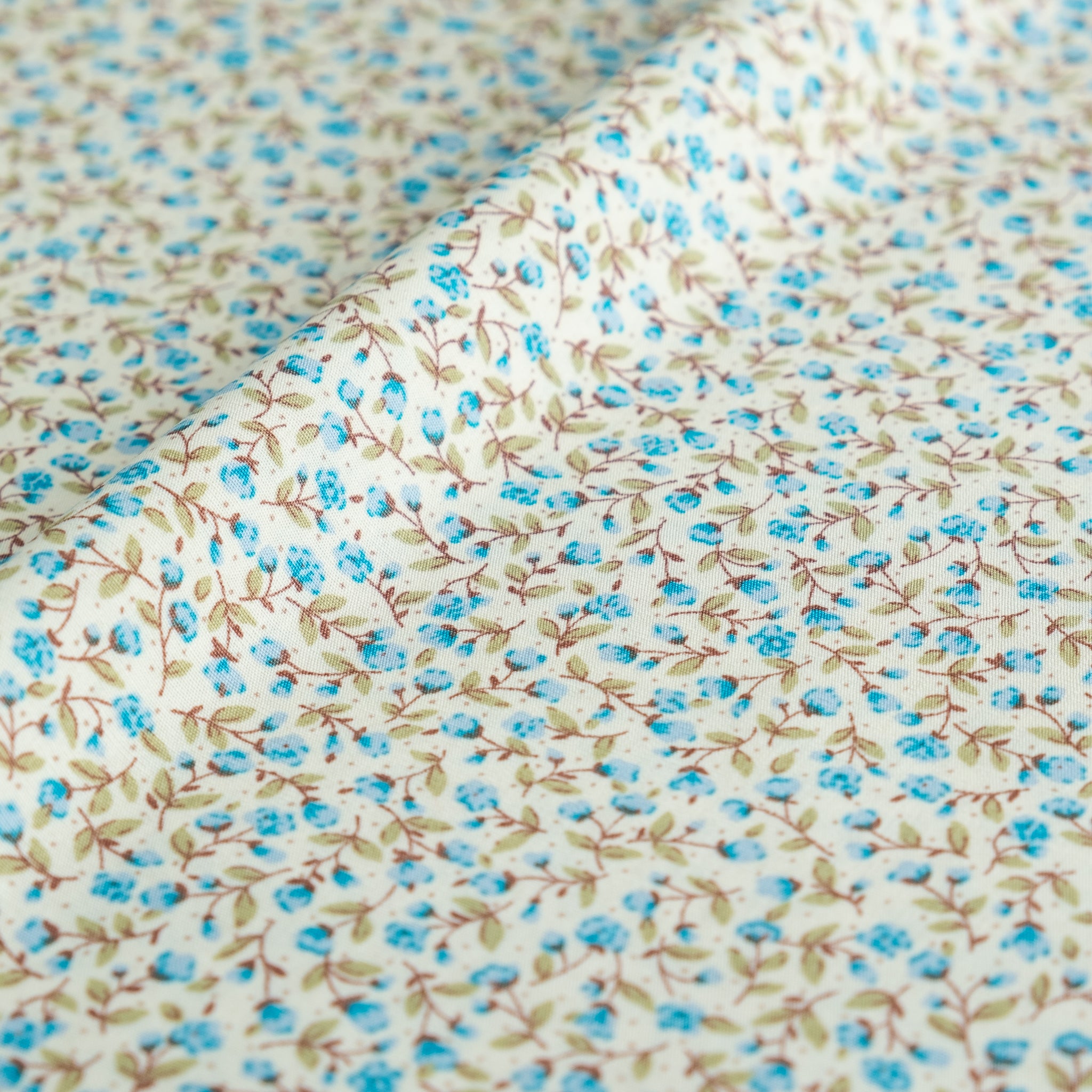 Floral Fabric - White Daisy Ditsy Flower on Teal Blue - 100% Cotton Po –  House of Haberdashery